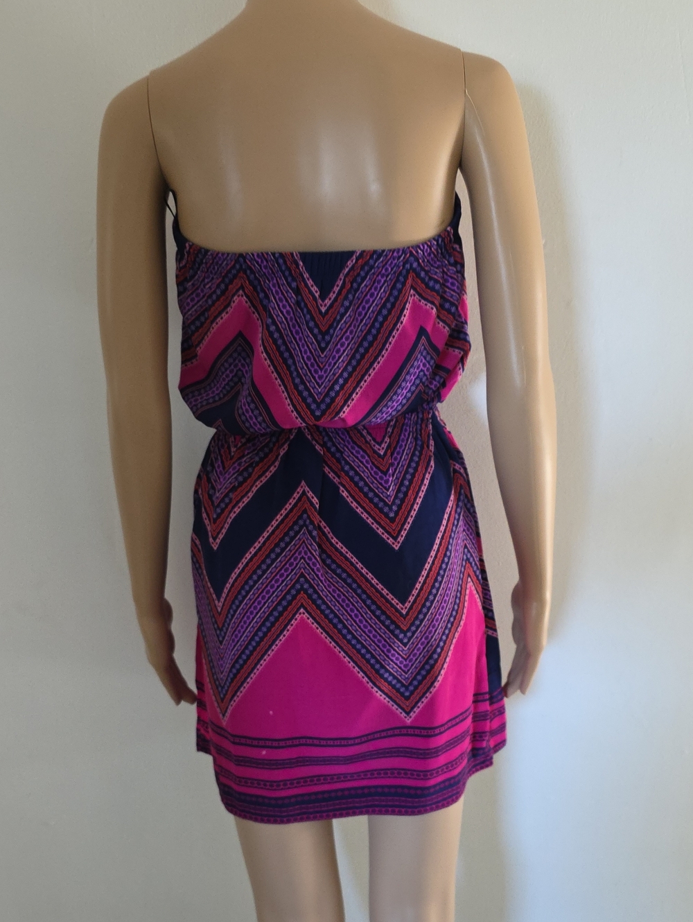 Express Strapless Dress in Pink and Blue Chevron Size XS - Picture 4 of 6